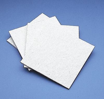 Bench mat heat resisting reinforced calcium silicate matrix